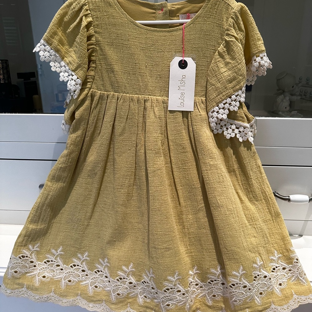 Louise Misha Paris Lace Trim and Eyelet Yellow Dress, lined, NWT, size 4Y